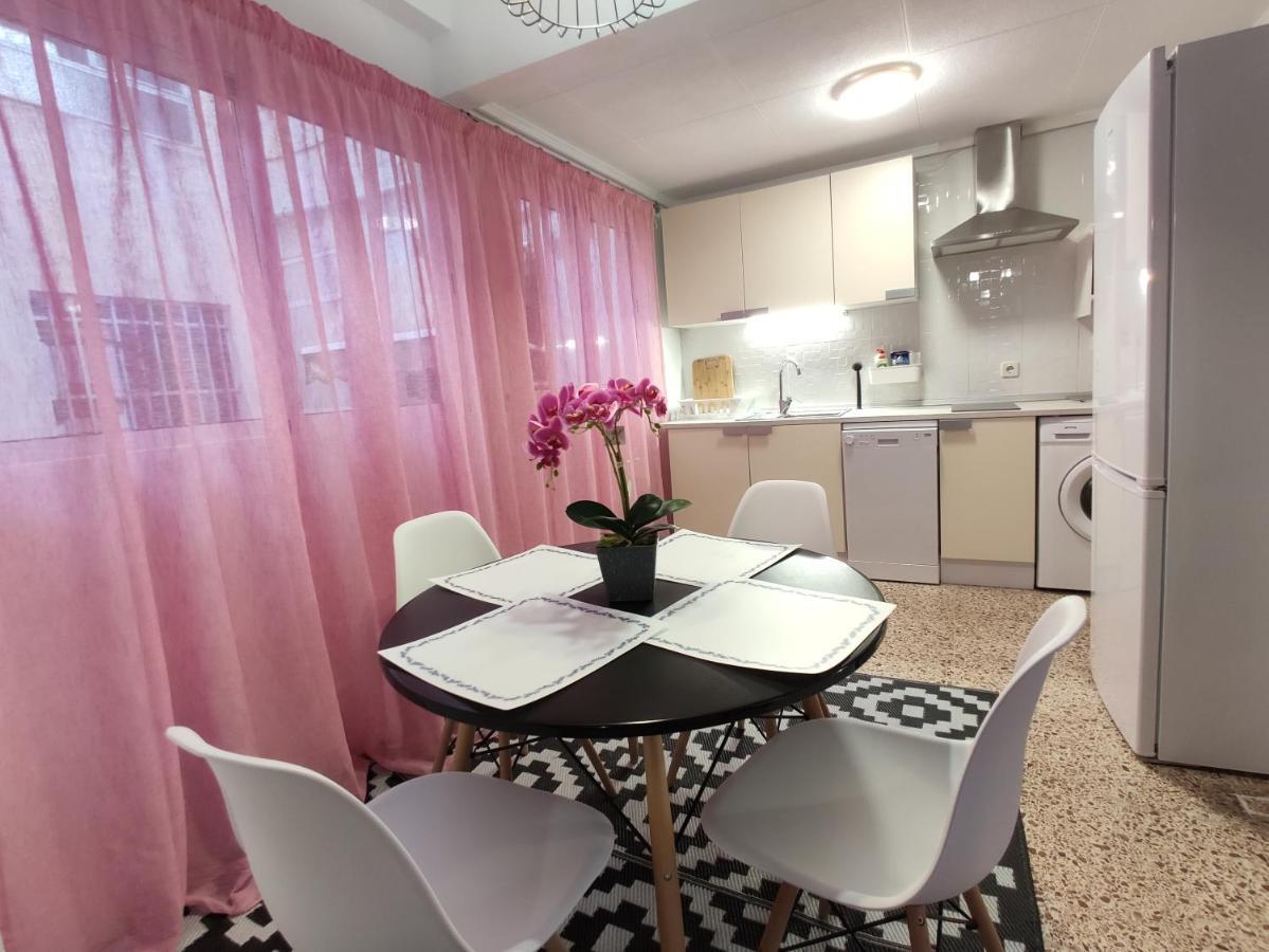 Nice Apartment Near The Port Of 圣波拉 外观 照片